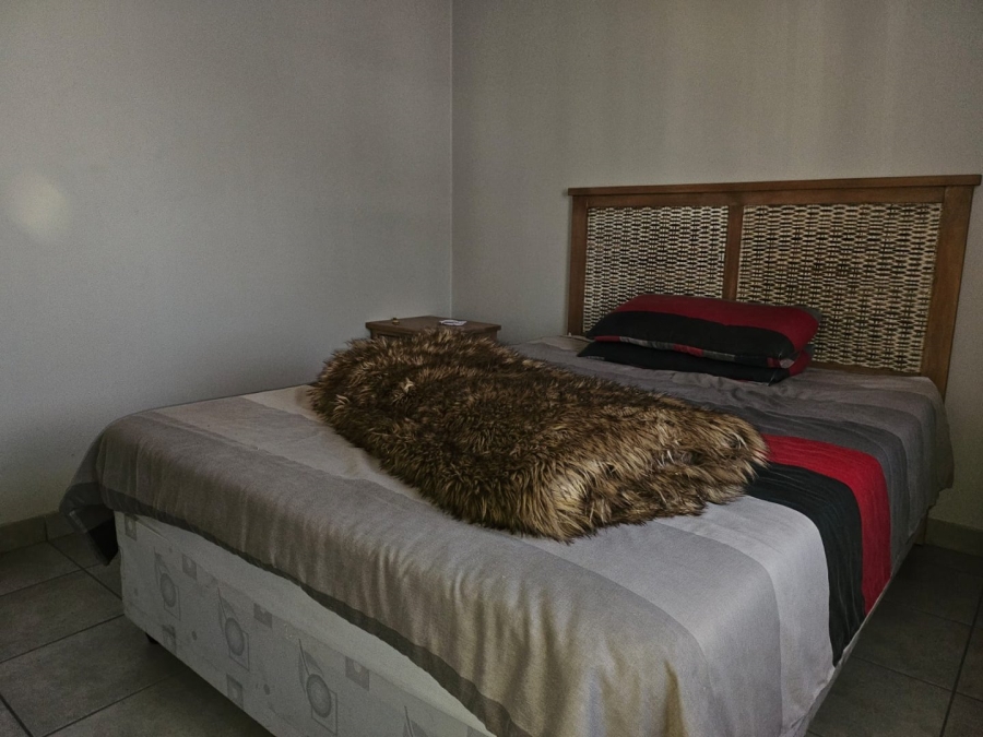 To Let 1 Bedroom Property for Rent in Parklands East Western Cape